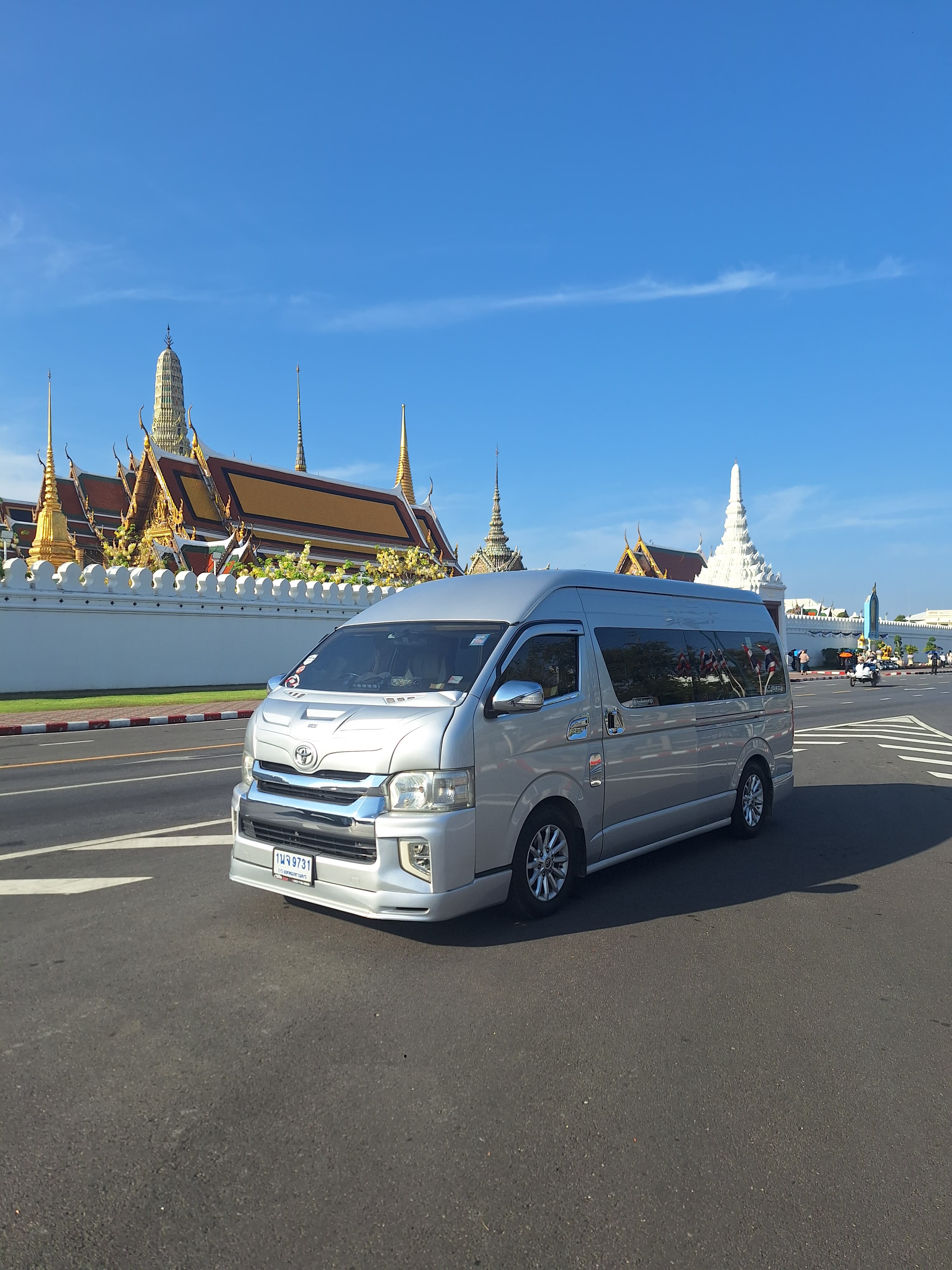 บริการเช่ารถเดินทางทั่วประเทศ